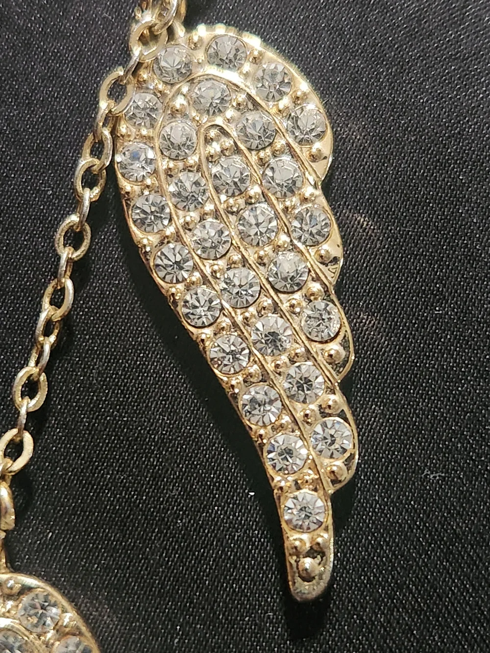 ​Goldtone Rhinestone Angel Wings Y-Necklace Lariat Drop Charm ​